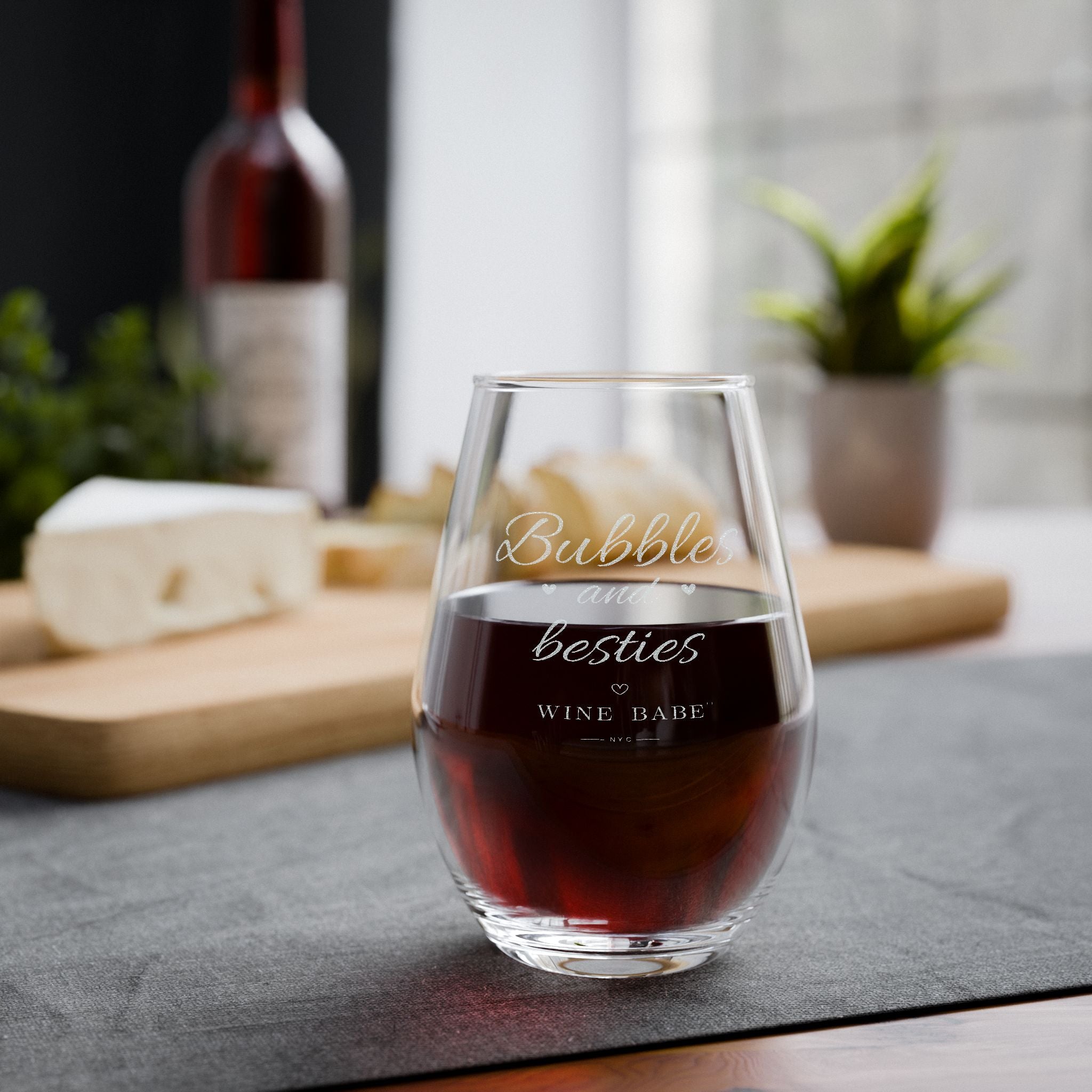 Bubbles & Besties Engraved Wine Glass